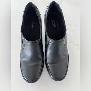 Clarks black shoes